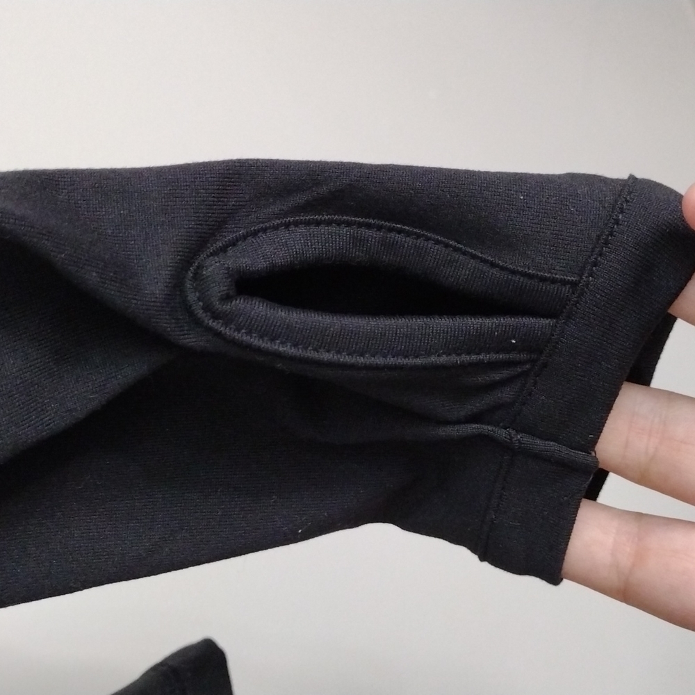 NWT Old Navy Active black semi fitted long sleeve workout top size medium - Picture 4 of 6